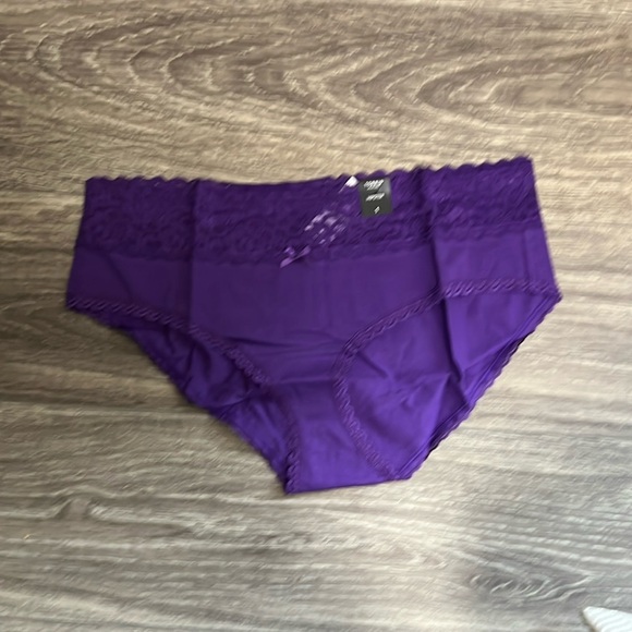 torrid Mid-Rise Hipster Lace Trim Panty NWT - Picture 2 of 4